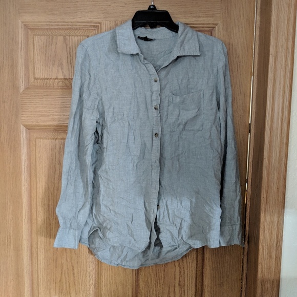 Allison Andrews distressed gray button up - Picture 1 of 3